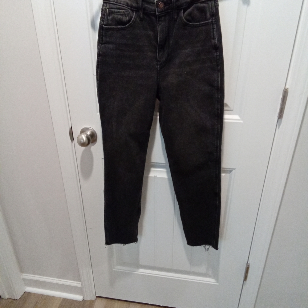 Hollister Ultra High Rise Mom Classic Black Women's Jeans Size 24 Frayed Hem